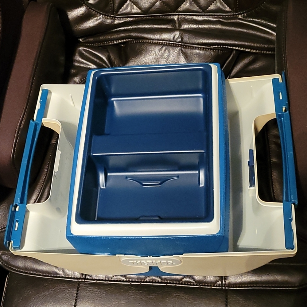 Vintage Thermos LIL CoolDate cooler with tray - Picture 2 of 7